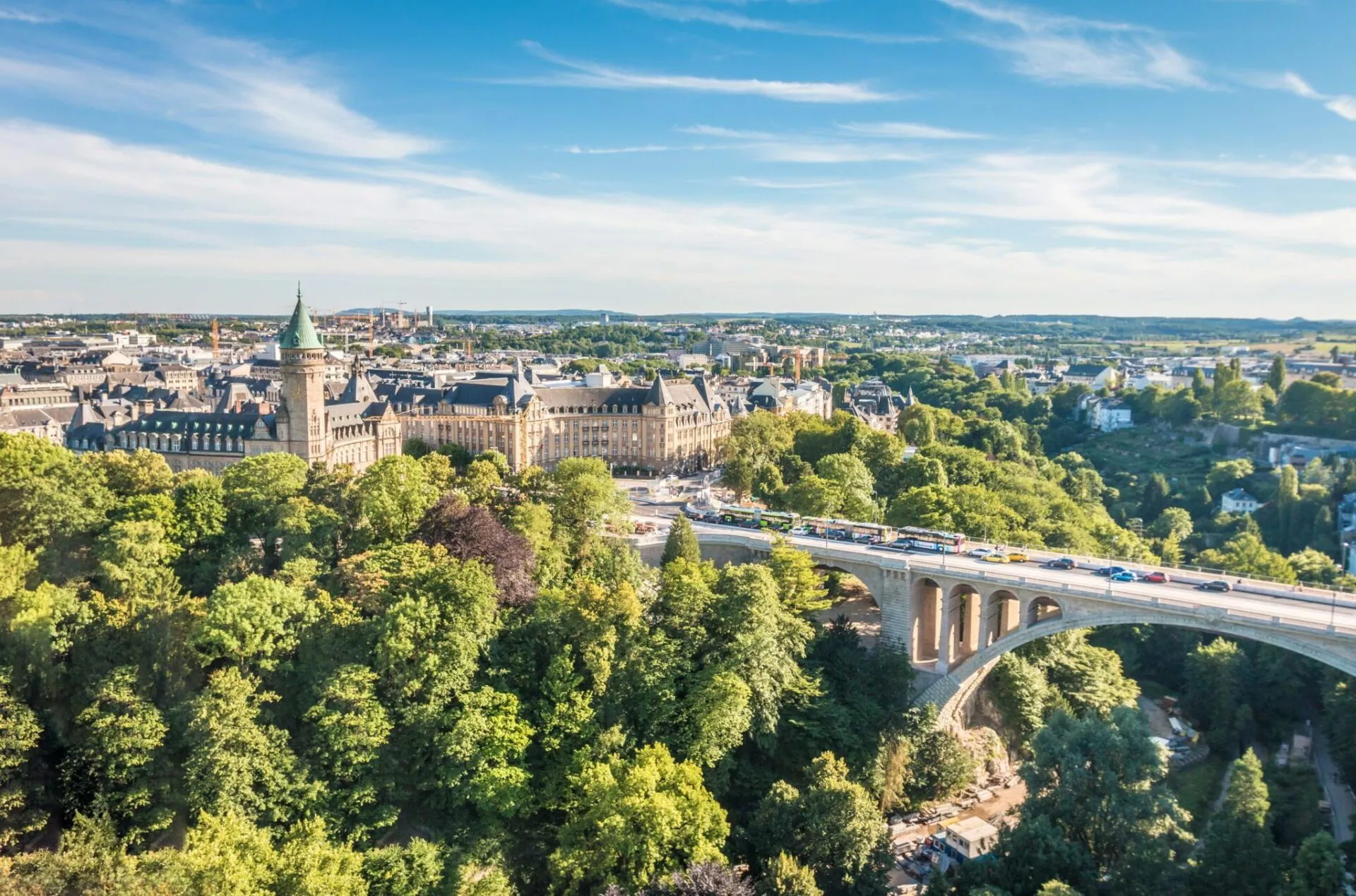 Hexuvium gère vos locations Airbnb au Luxembourg avec un service de conciergerie complet.